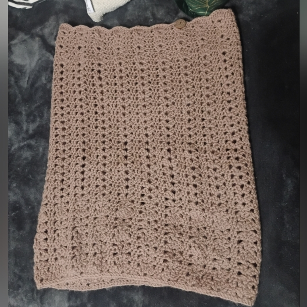 Hand Crafted Lacy Mauve Tan Crochet Cowl Neckwarmer NEW - Picture 4 of 10